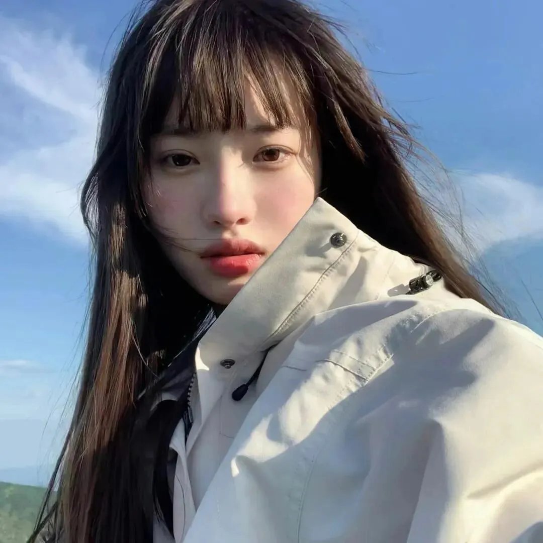 关于莉莉周的一切